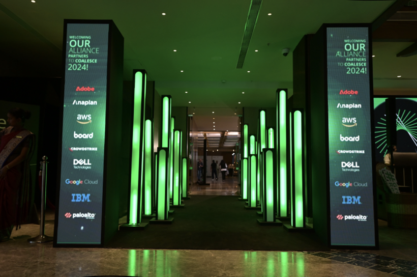 Image gallery marquee