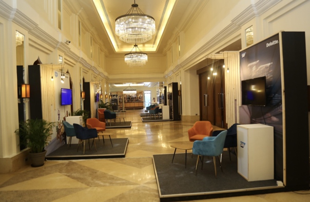 Image gallery marquee