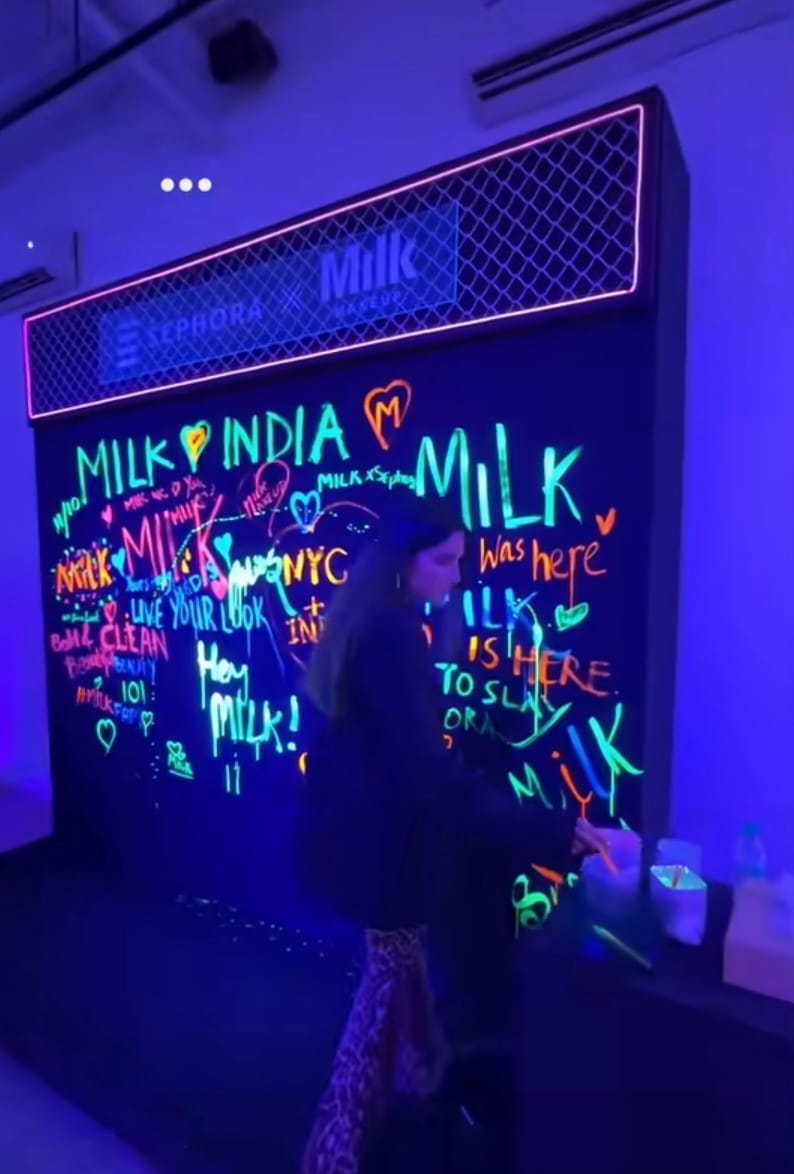 Image gallery marquee